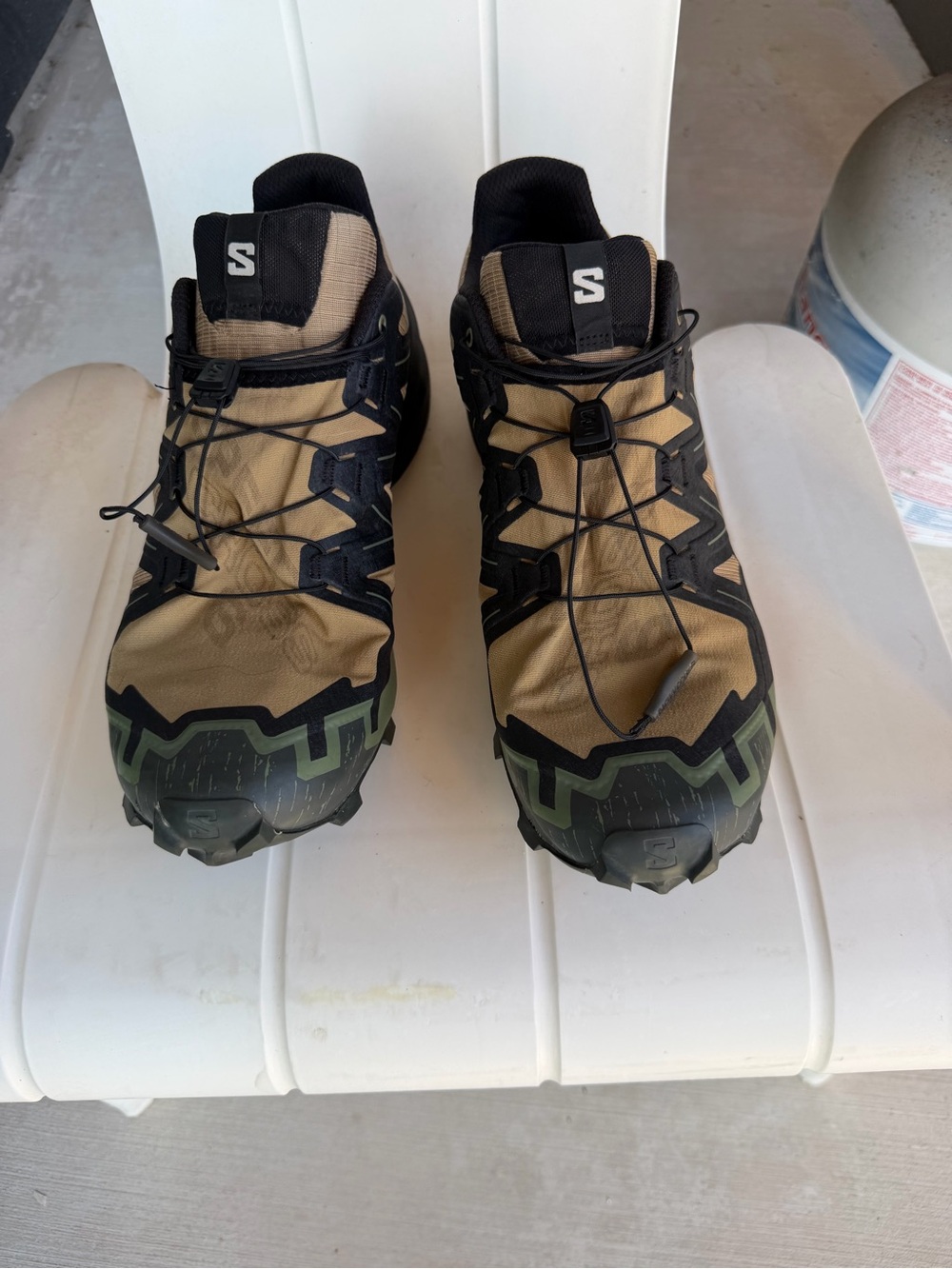 Salomon speedcross six Athletic Trail Shoes - Tan, Black & Green Accent